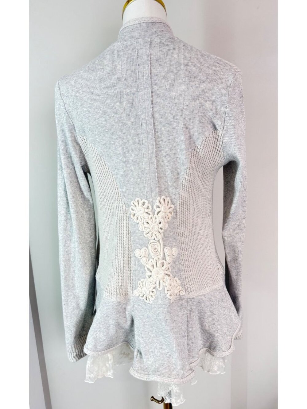 Anthropologie Women’s Lace Trim Cardigan Waffle Knit Panels Embroidered Gray M - Picture 2 of 8